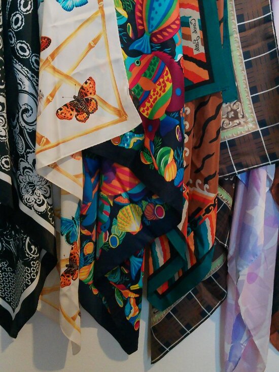 Eleven Large Square Silk Like Scarf Bandanna Satin Scarf Wrap Shawl 35"x35" - Picture 9 of 11